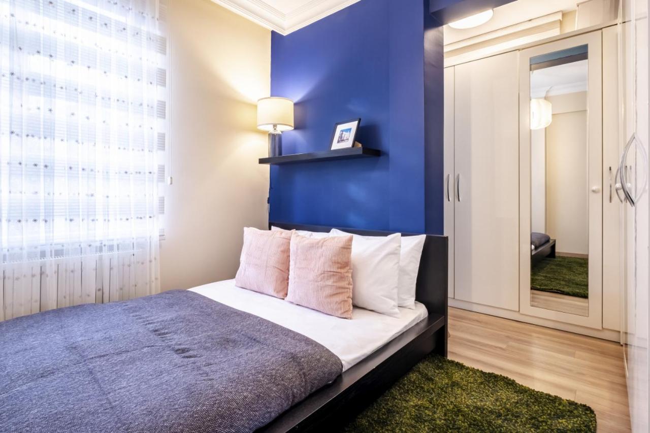 Daire Captivating Flat With Balcony Near Besiktas Pier