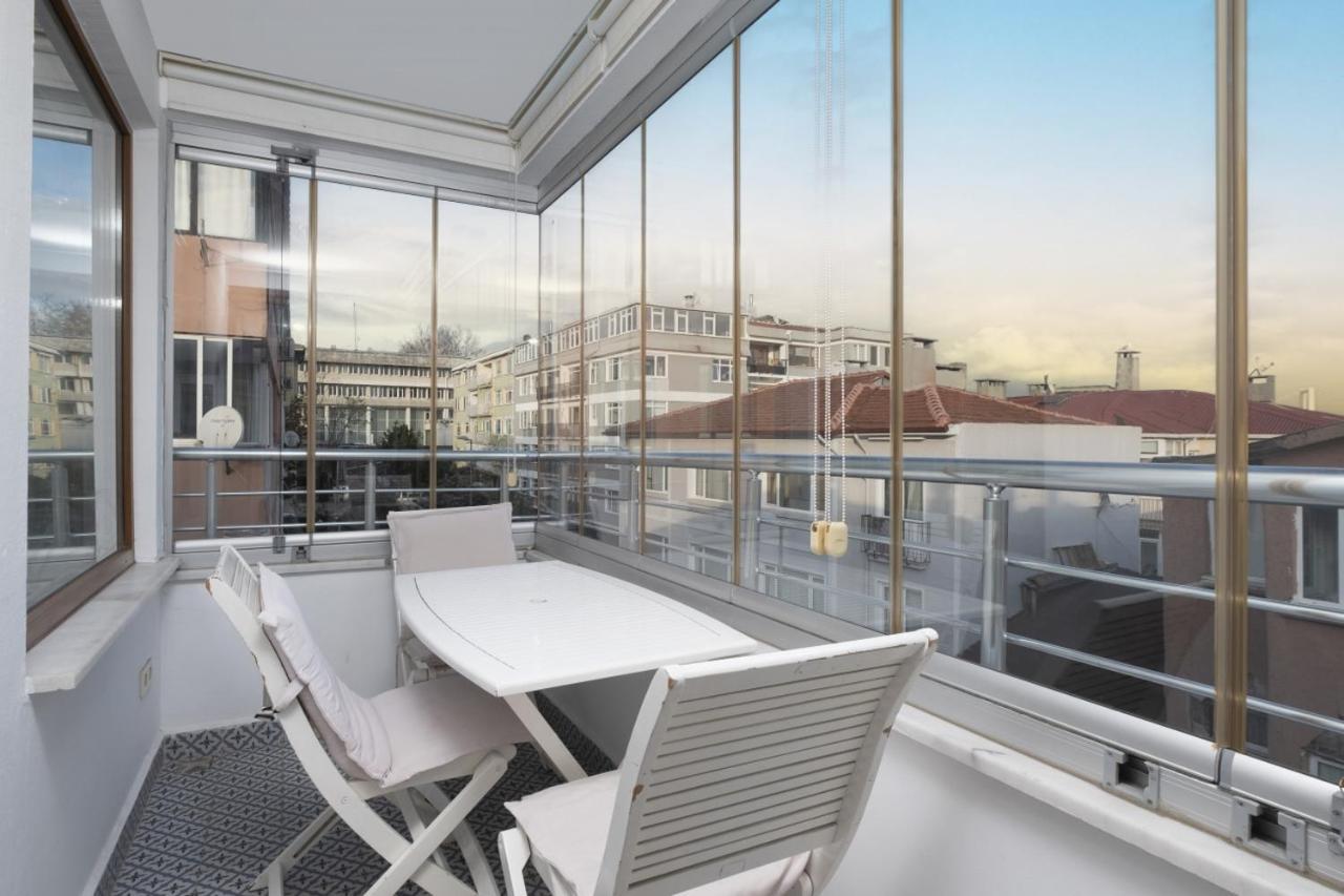 Captivating Flat With Balcony Near Besiktas Pier Daire *